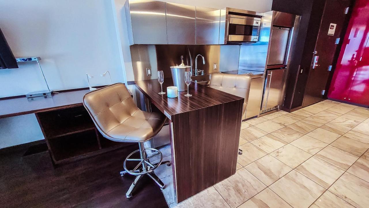 Luxury 53Rd Flr Condo With Amazing Sunset View & Balcony No Refee At Palms Place Las Vegas Kültér fotó